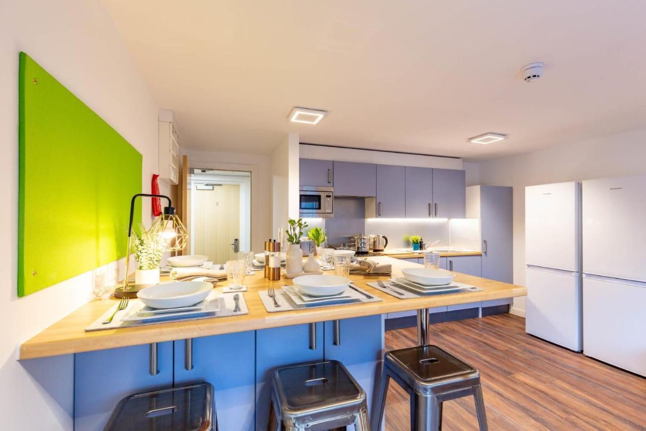 Ensuite Bedrooms With Shared Kitchen At Hollingbury House In 布赖顿 外观 照片