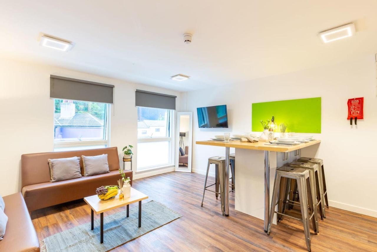 Ensuite Bedrooms With Shared Kitchen At Hollingbury House In 布赖顿 外观 照片