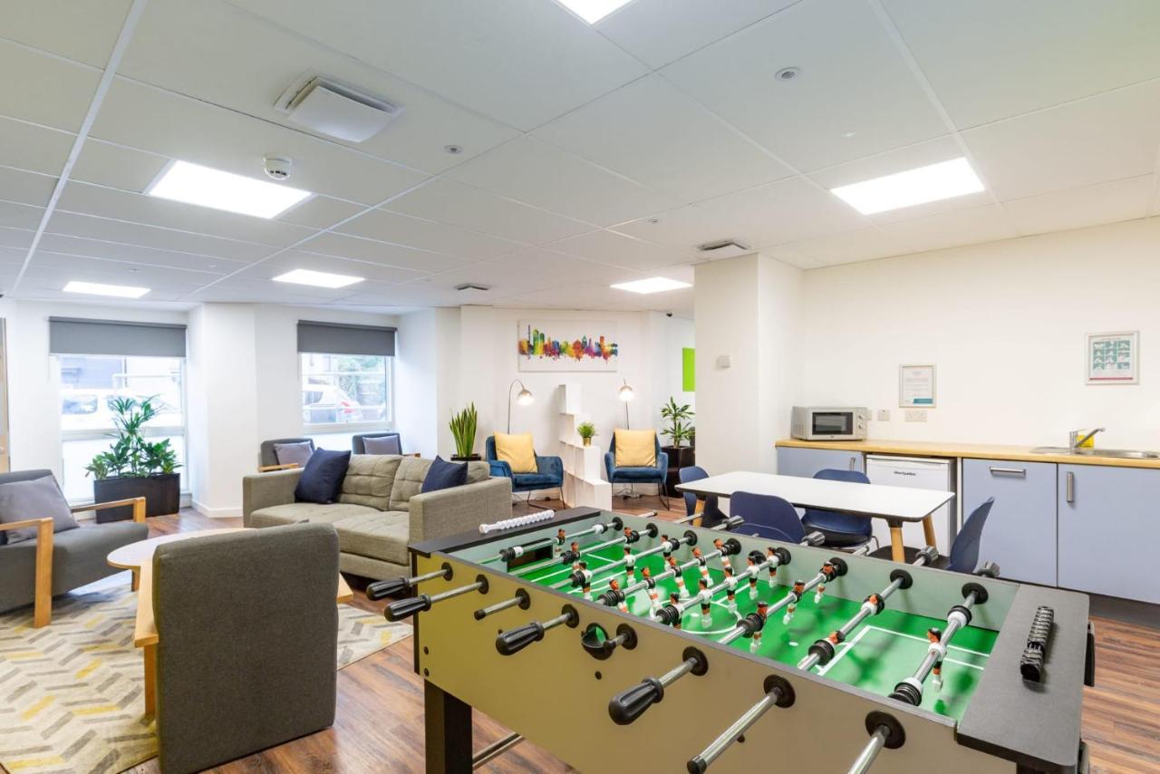 Ensuite Bedrooms With Shared Kitchen At Hollingbury House In 布赖顿 外观 照片